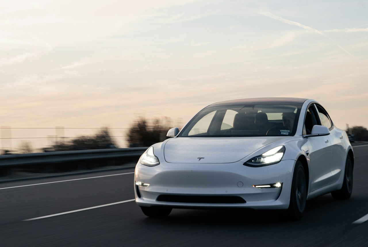 Tesla Model 3 2024