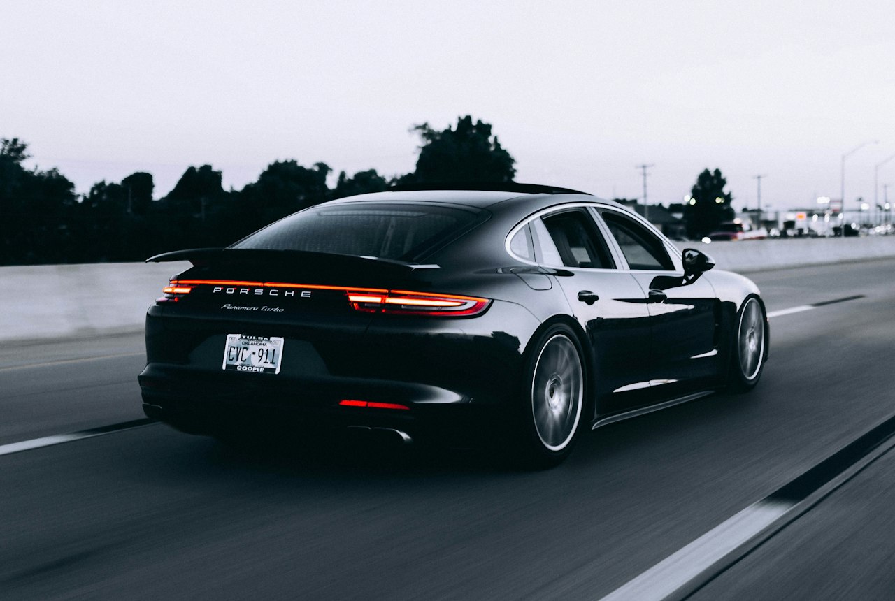 Porsche Panamera 4S 2024